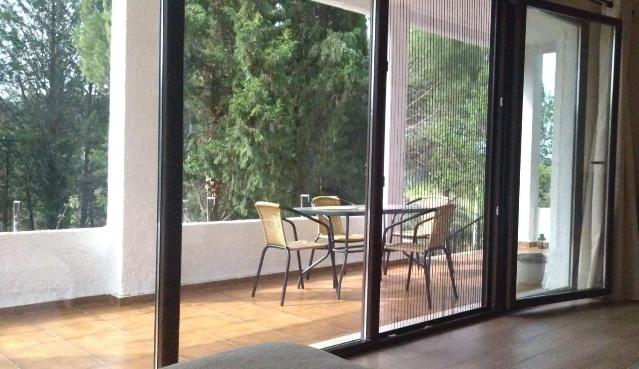 Bonita Casa Blanca En El Bosque. Villa Córdoba Eksteriør billede